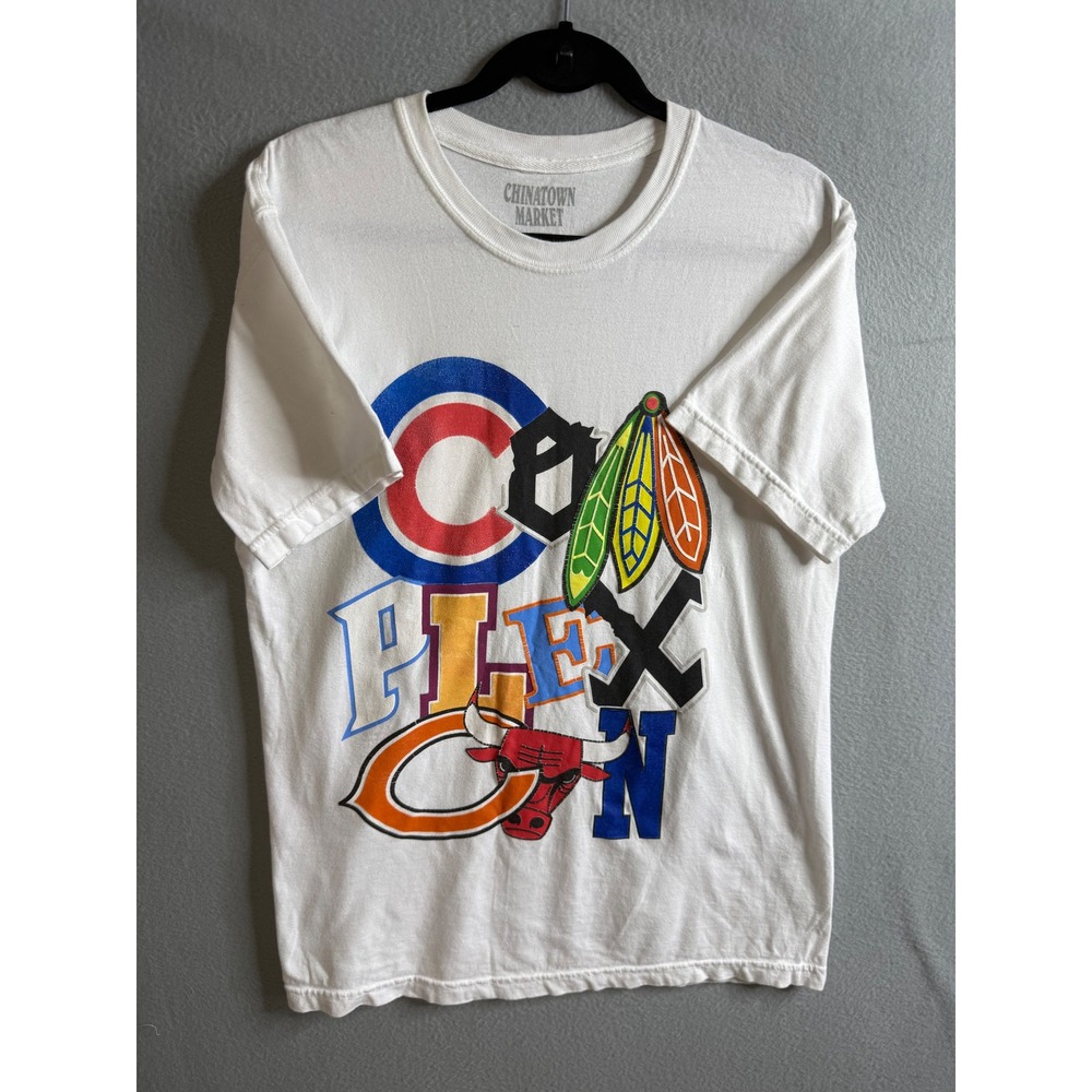Chinatown Market T Shirt Men's Medium Chicago Sports Cubs Bulls Blackhawks‎